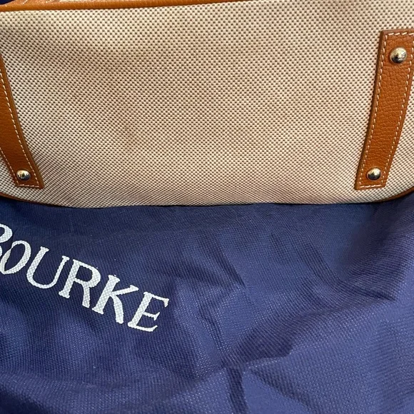 Dooney said Bourke hobo with matching wristlet. - Picture 13 of 13